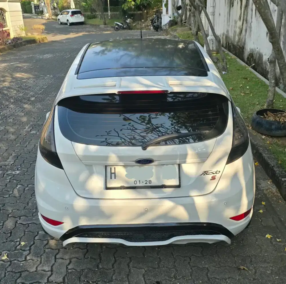 Ford Fiesta S1.6 2012 AT KM rendah. NEGO