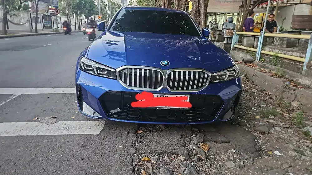 Dijual Mobil BMW 321i 2023