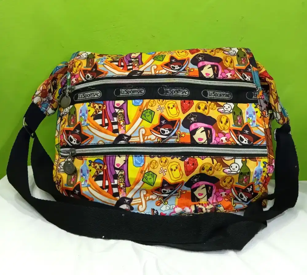 Tas slempang lesportsac cewek preloved luar