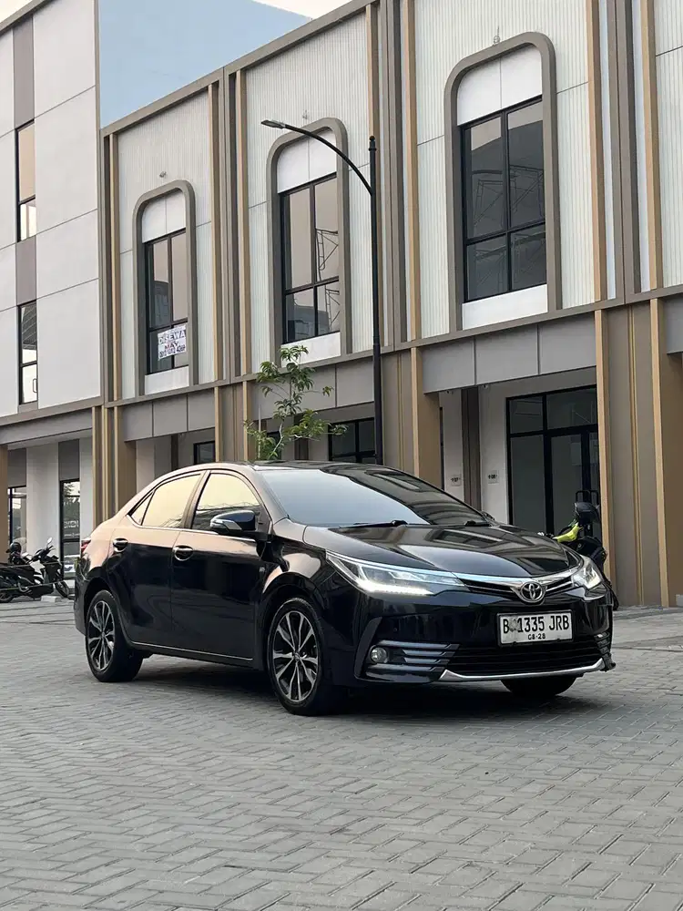 Harga Cash Toyota Corolla Altis 1.8 V AT 2018