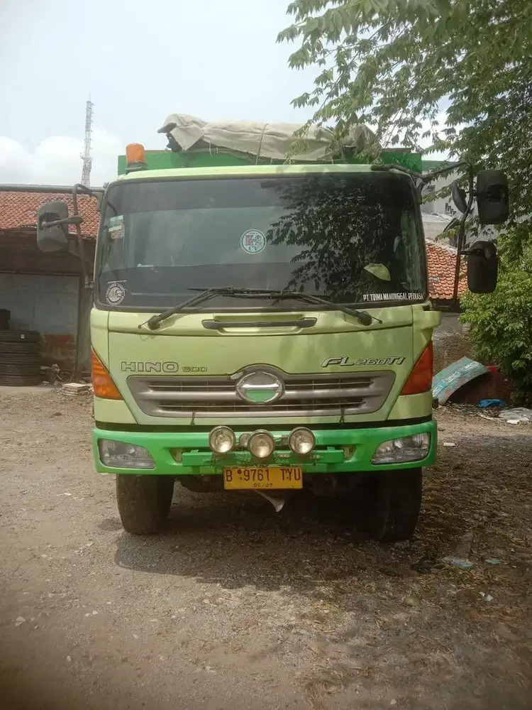 Dijual hino fl 260jw th 2012