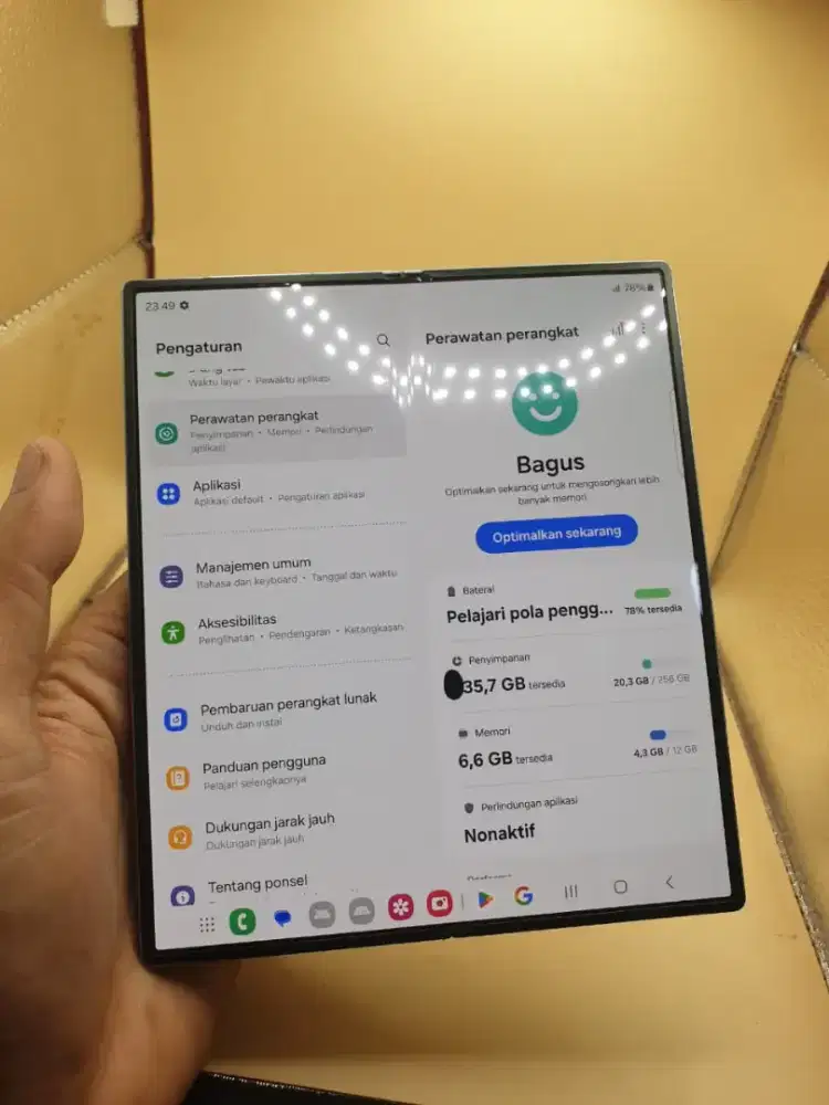 SAMSUNG ZFOLD 6 5G RAM 12/256GB ORIGINAL SEIN MULUS FULLSHET

TAMPILAN