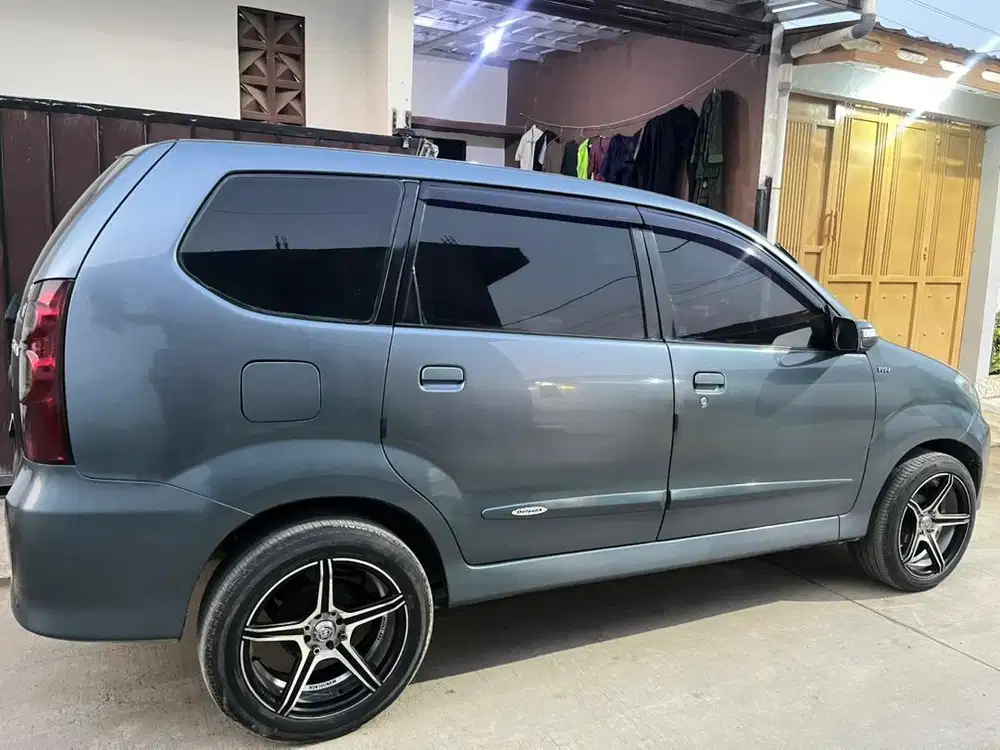 Jual mobil Xenia (Manual) 2010 warna abu-abu