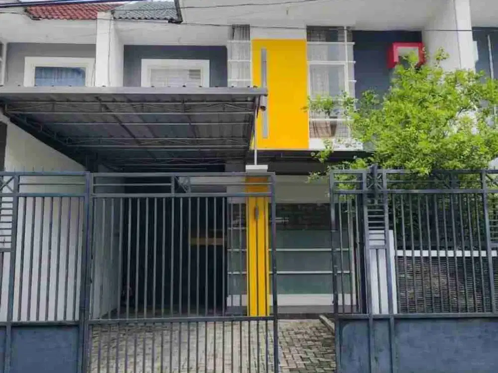 Dijual rumah 2 lantai di lebak indah Town House surabaya timur