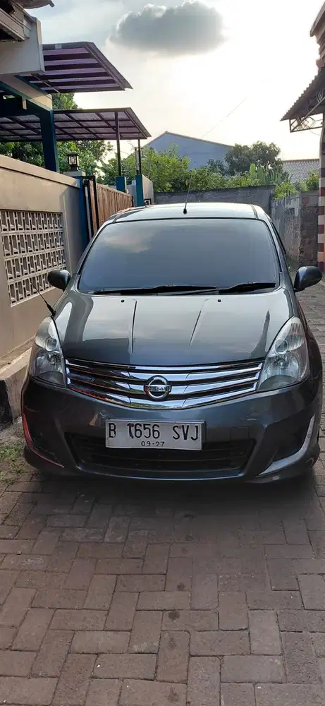 Nissan Grand livina 2013 Bensin