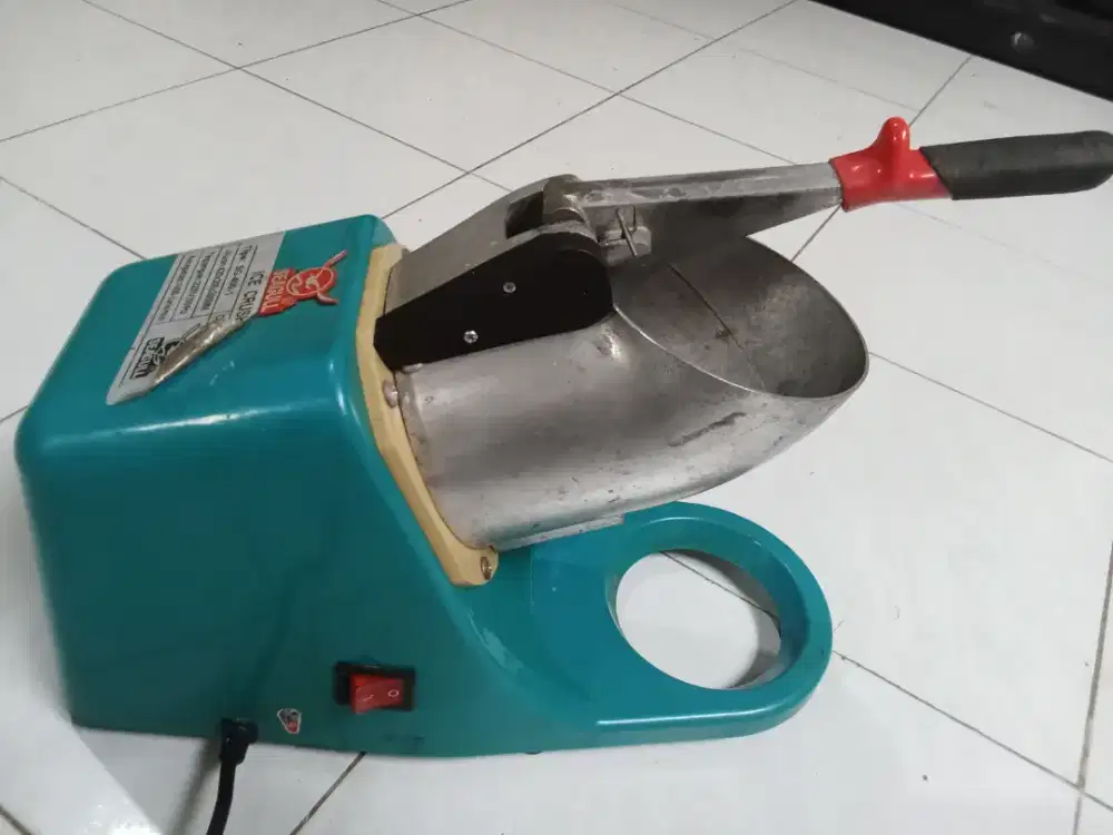 Penghancur Es batu