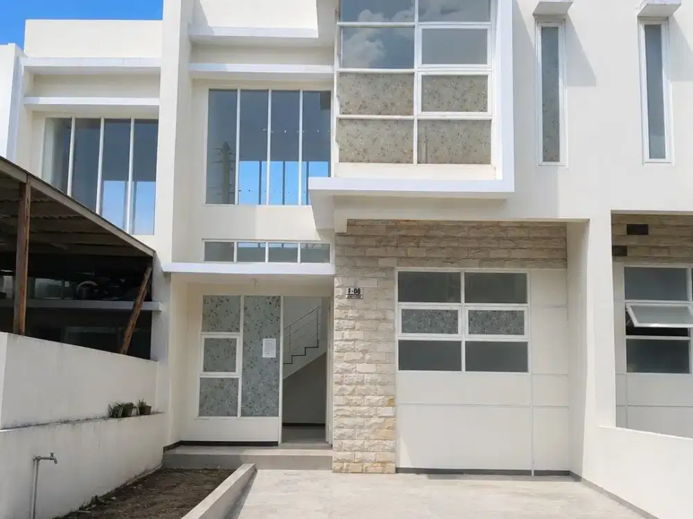 Dijual NEGO Rumah Dua Lantai Manali Hill Malang