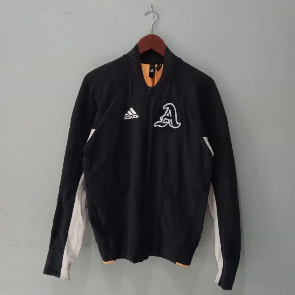 JAKET VRCT ADIDAS