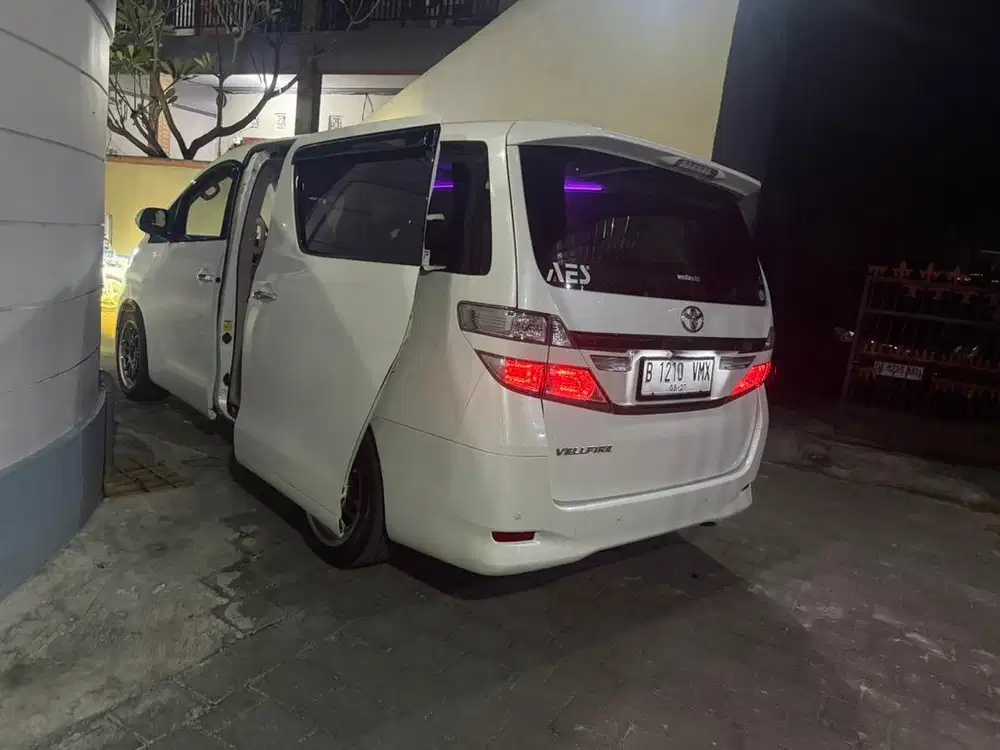 Dijual mobil sudah ganteng ' velex udh