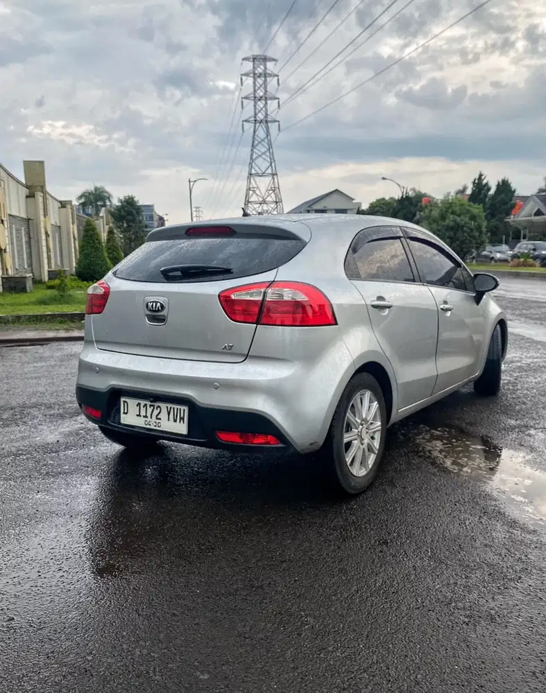 Kia Rio 2013 Bensin