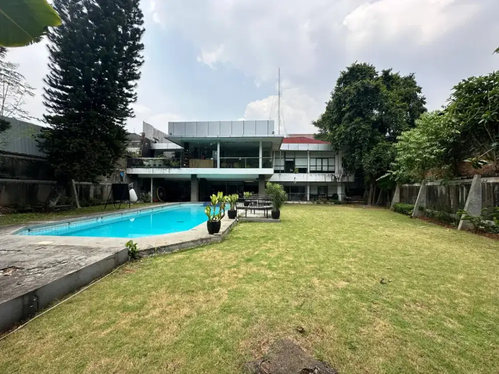 FOR SALE BUILDING  KEMANG Lokasi di Pinggir Jalan Raya