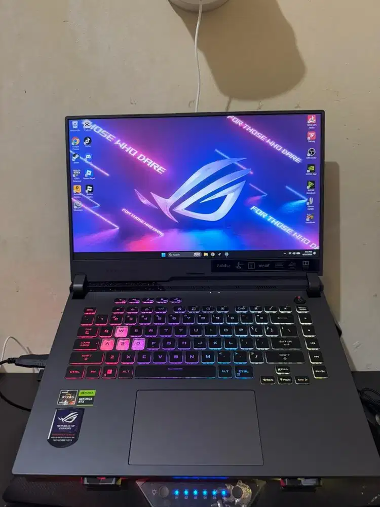 ASUS ROG STRIX G513RC
