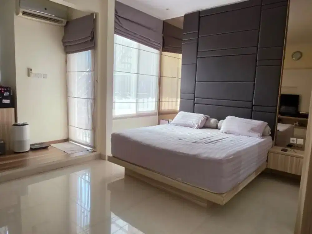 Rumah Rapih Sudah Perluasan 3 Lantai di Cluster Ametyhst