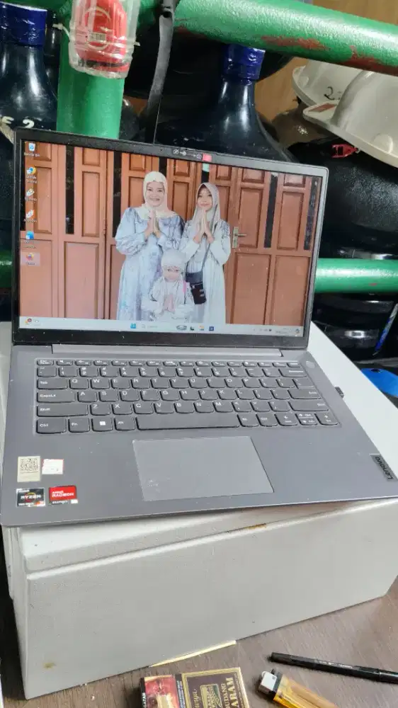 Laptop Lenovo masih bagus