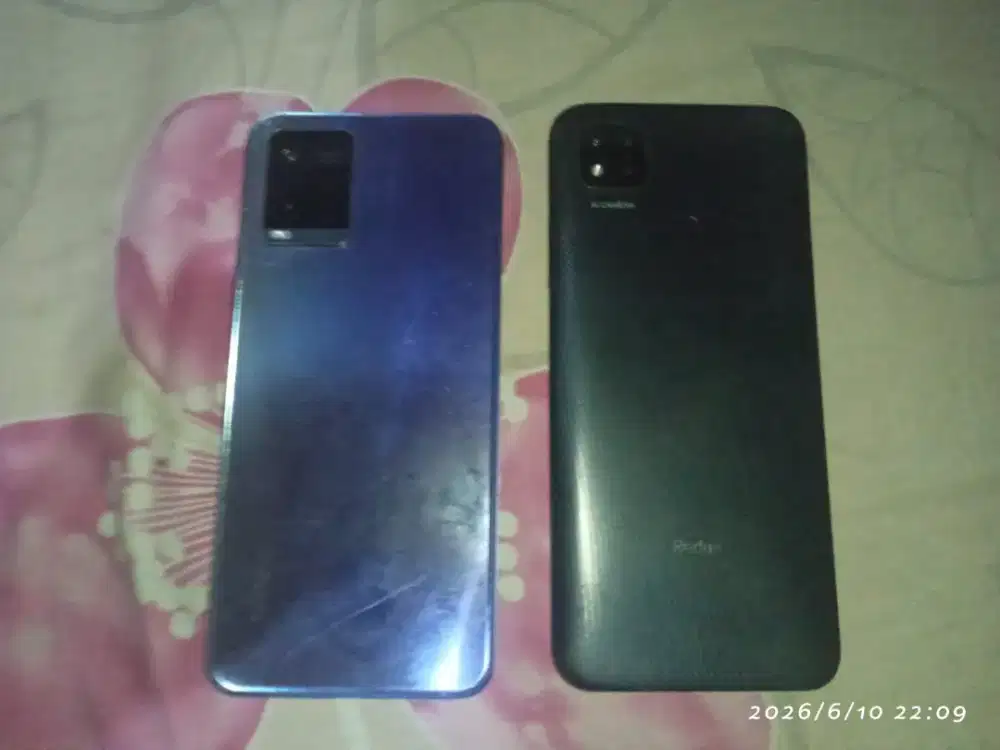 Di jual dia HP sekaligus vivo y21 dan redmi 9c