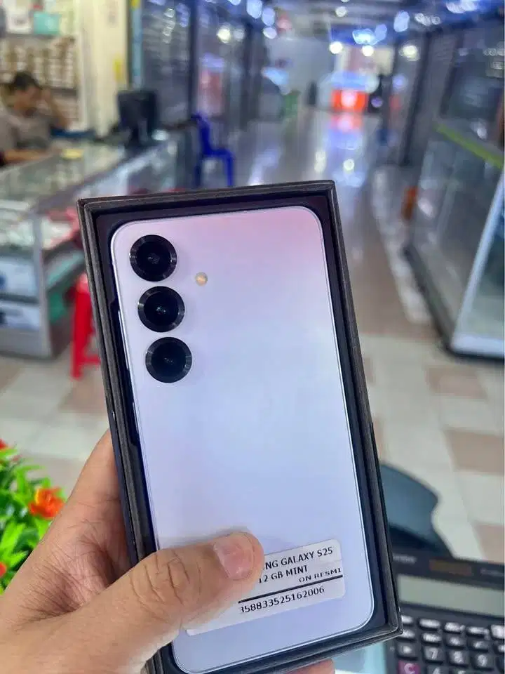 Samsung S25 12/512 GB SEIN Mulus Jossjiss