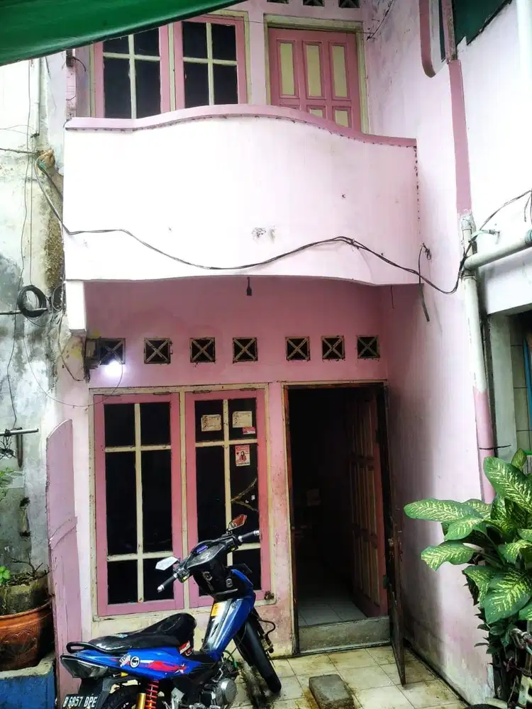 DIJUAL (SHM) RUMAH 2 TINGKAT SEMI FURNISHED