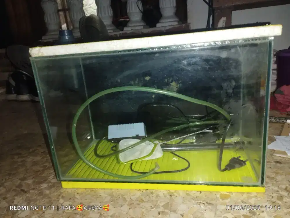 Jual aquarium barang sesuai yang ada di foto