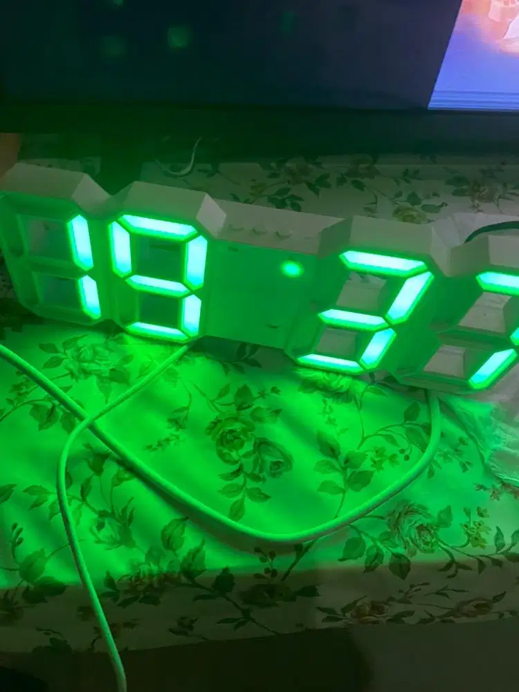 Jual jam dinding digital bs tanpa baterai