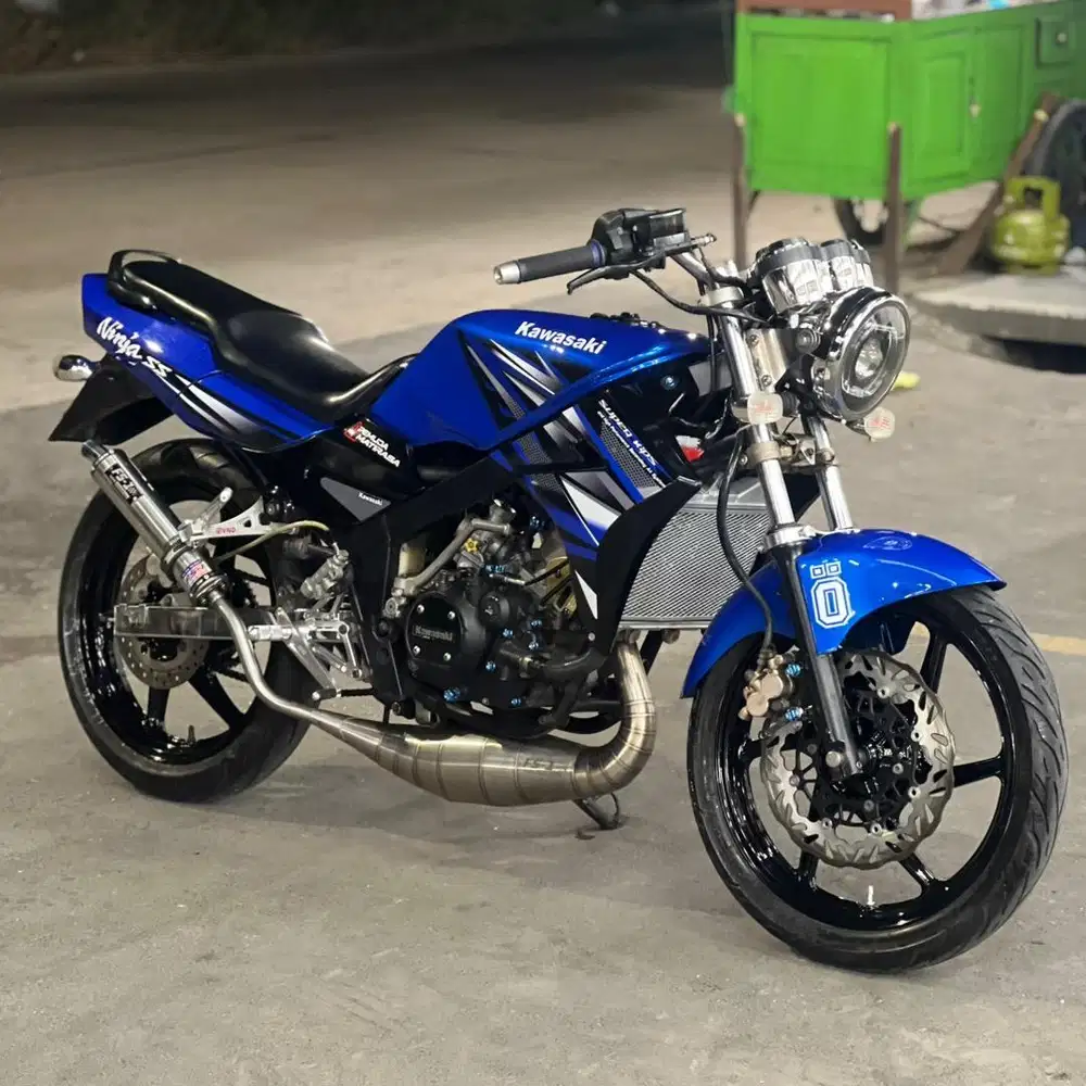 Kawasaki Ninja R Convert SS 2006 Warna Biru Plat B Motor Siap Pakai