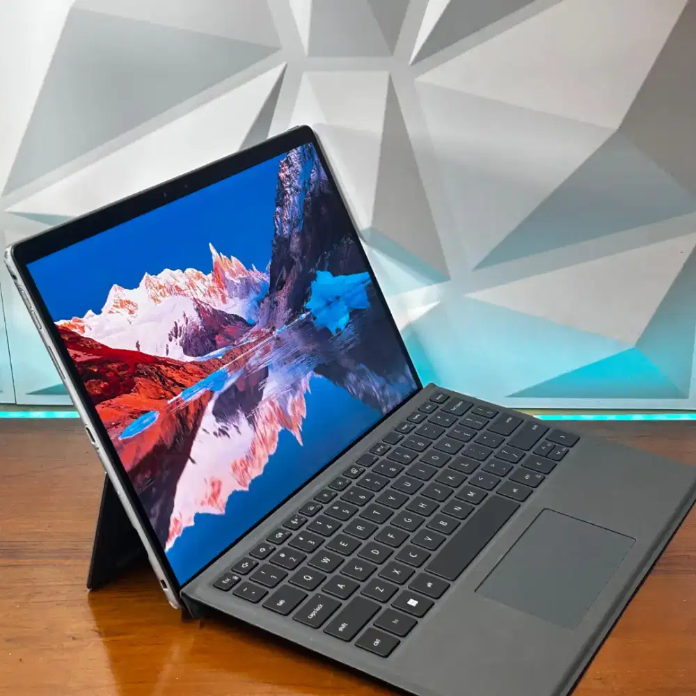 DELL LATITUDE 7320 Detachable 2in1 TouchScreen Core i5-1145G7 16/256