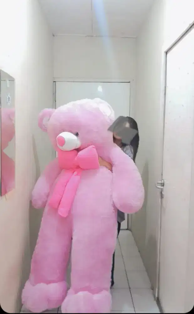 Boneka 2 meter warna pink