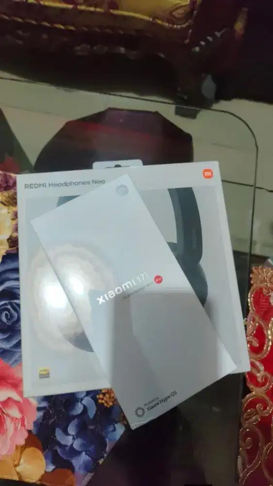 Xiaomi 17T 12/256 GB gratis Headphones Redmi Neo