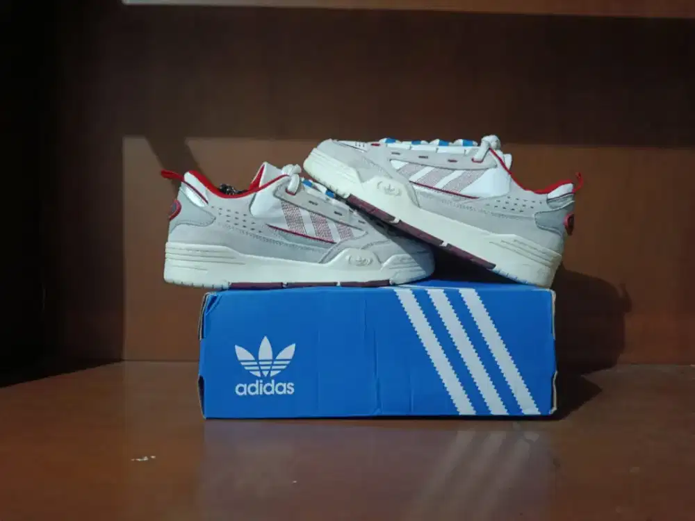 Adidas casual size 44 baru