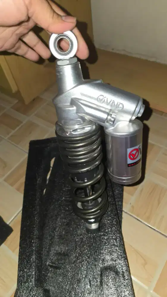 Shock Belakang Vario 160