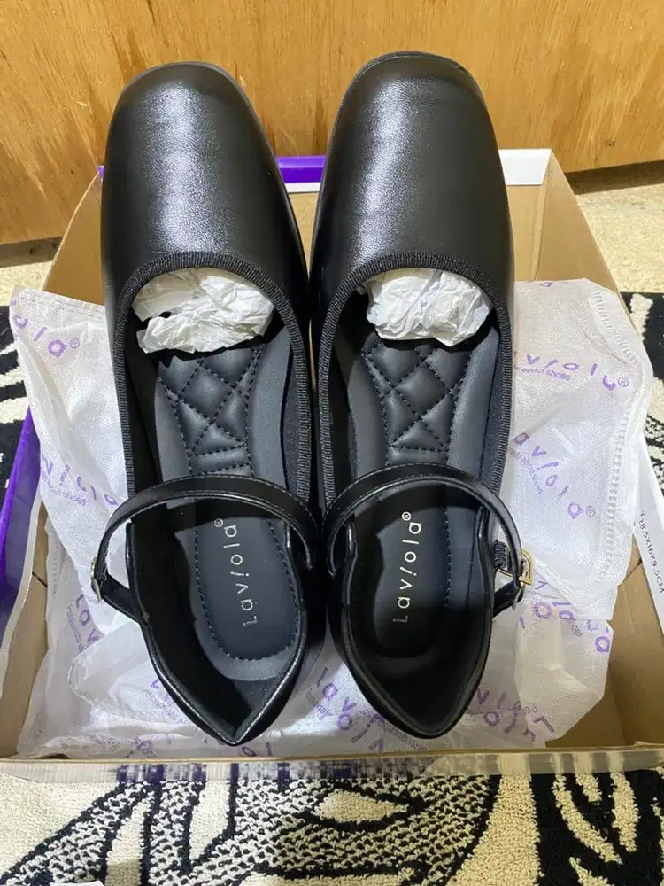 SEPATU PANTOPEL LAVIOLA HITAM