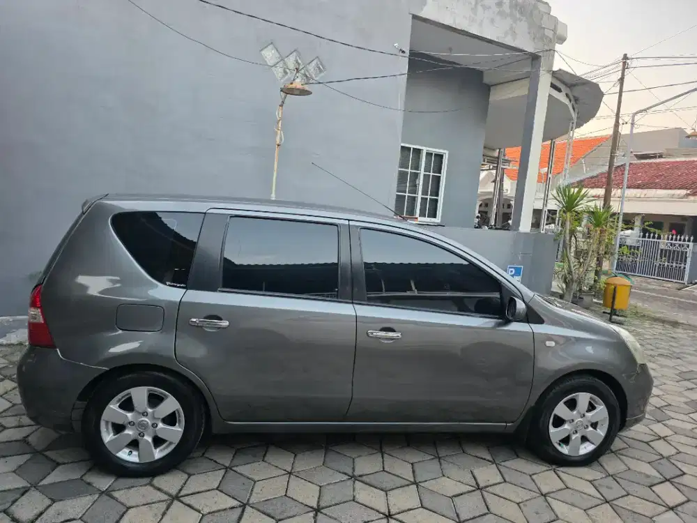 Livina 1.5 XR matic 2009 BU