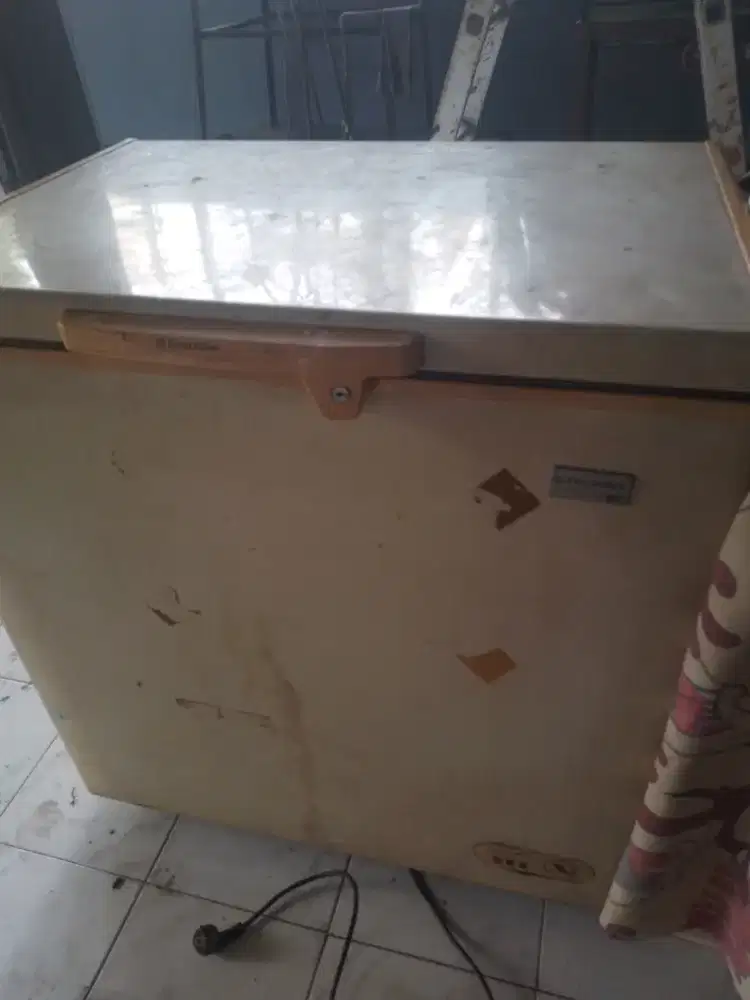 frezeer masih fungsi