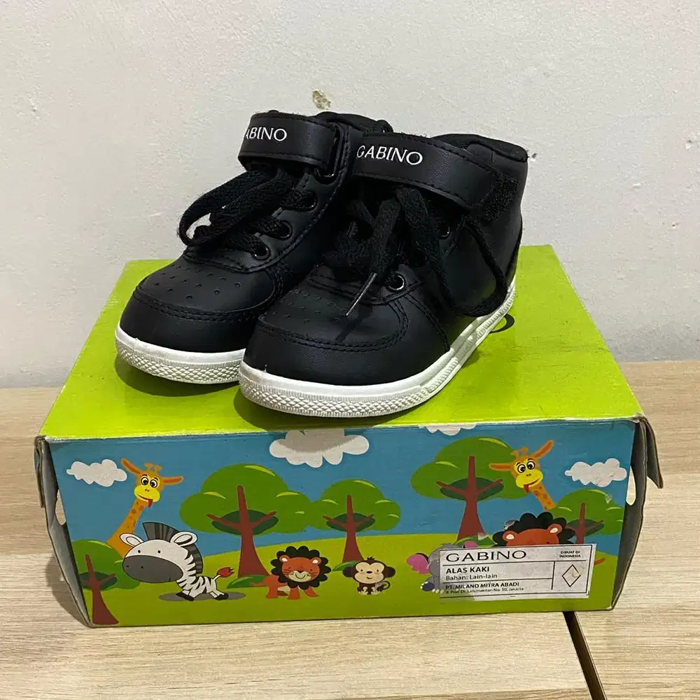 Sepatu Gabino Hitam Balita / Anak ( Preloved )