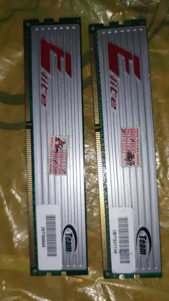 Jual ram komputer 4 GB DDR 3 ( 3 keping)