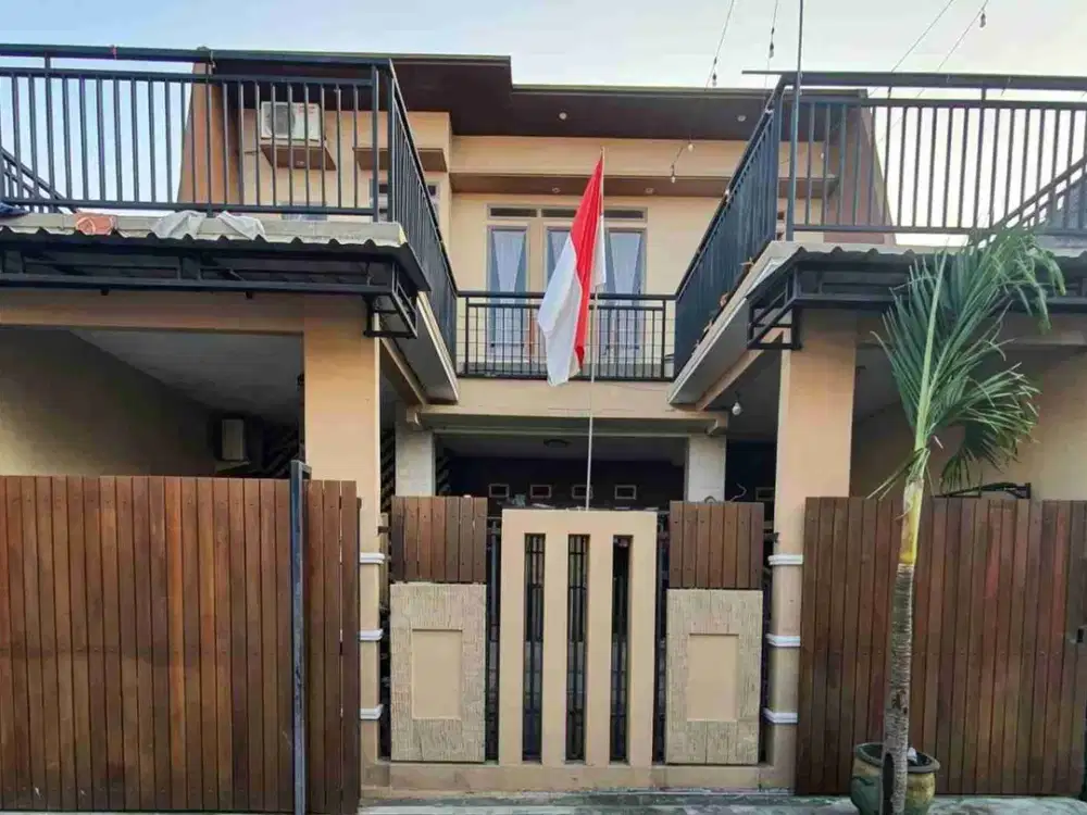 JUAL RUGI!! RUMAH BAGUS DAN LUAS 2 LANTAI STRATEGIS DI PERUM. PERMATA SELONG, SAMPANG