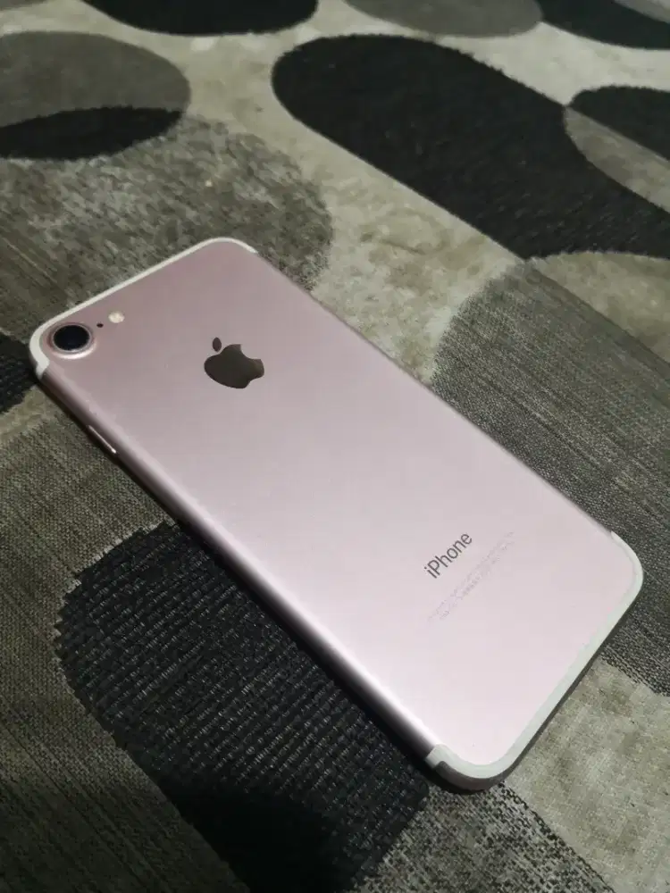 iphone 7 32gb mahar/tt cari kembalian