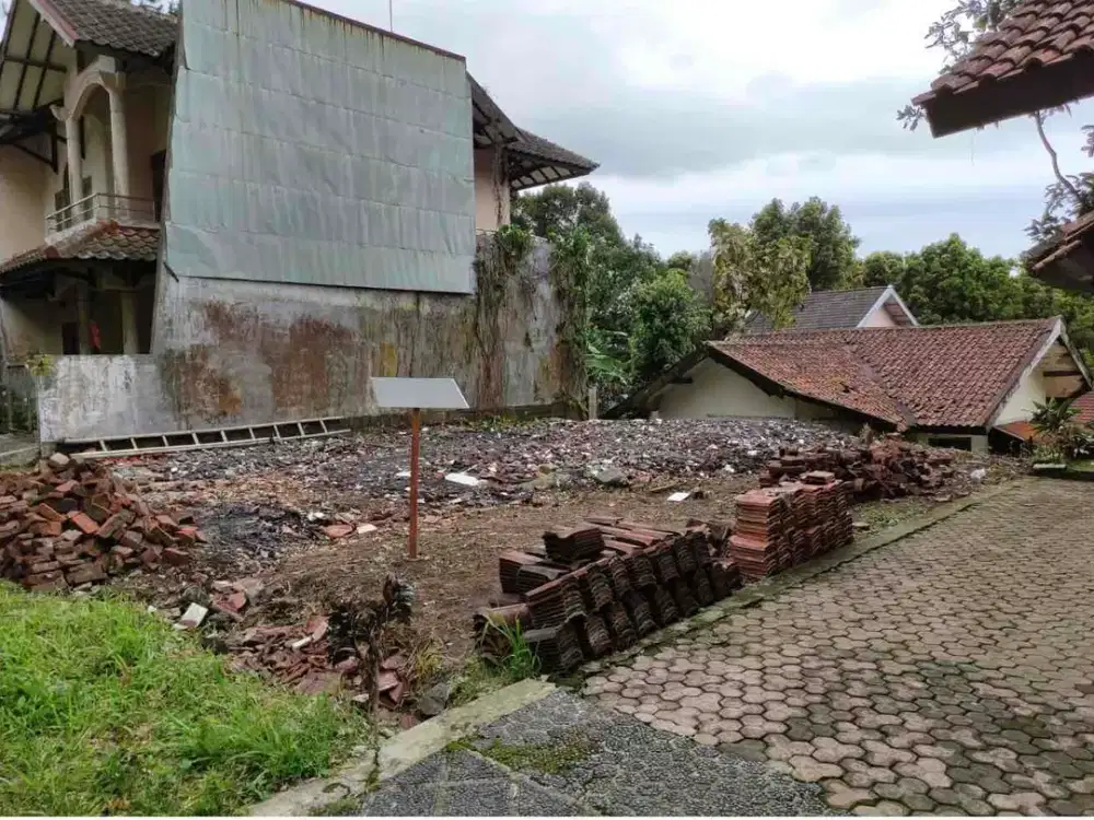 villa arca medika trawas dalam komplek