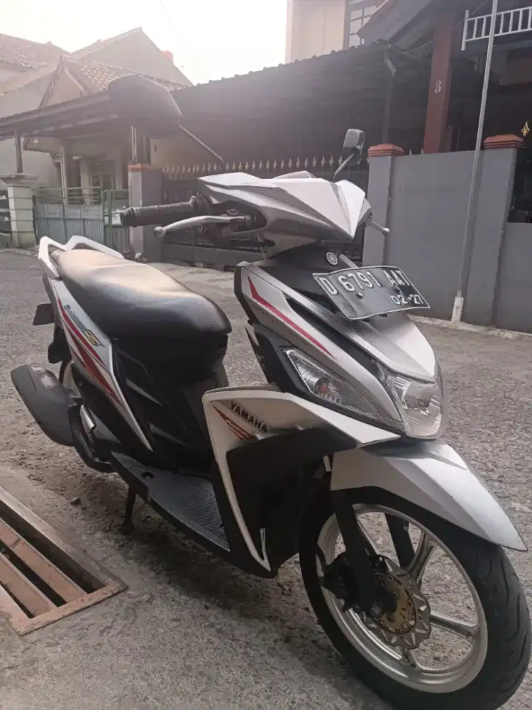 Dijual Yamaha Mio Z 2016 warna special edition