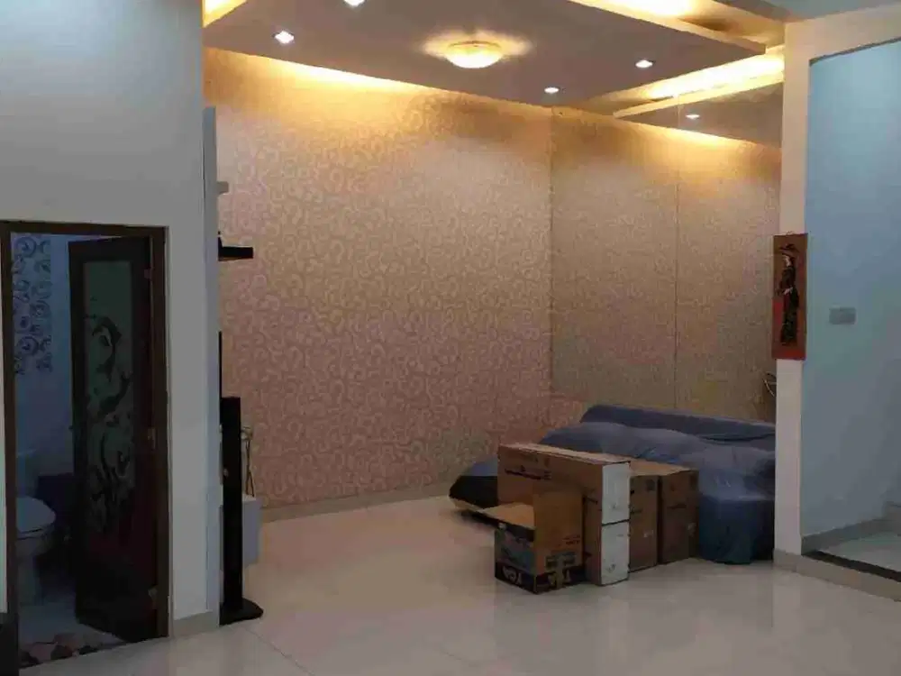 Disewakan Rumah bagus 1.5 lantai Full Furnish siap huni di cluster Taman Sari Harapan indah Bekasi