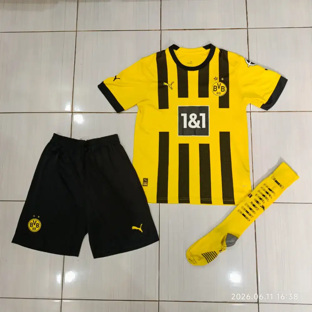DIJUAL CEPAT JERSEY DORTMUND GRADE ORI THAILAND FULLSET, SIZE M