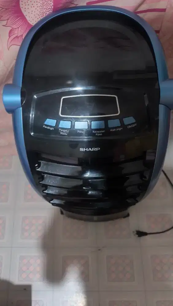 Air cooler Sharp PJ-A36TY Hitam second jarang di pakai (JAKUT)