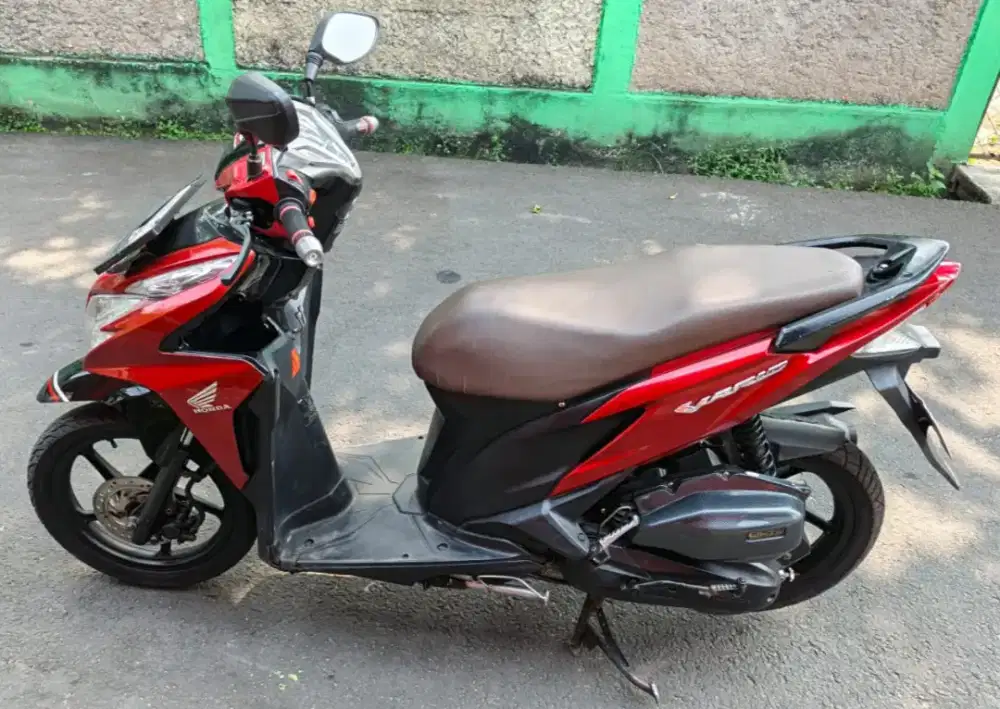 Honda vario 125 kzr tipe iss tahun 2015