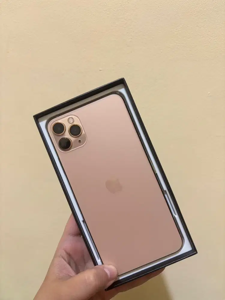 Dijual Iphone 11 ProMax 64gb