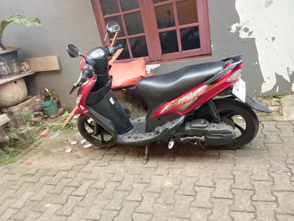 Mio smile 2011 merah