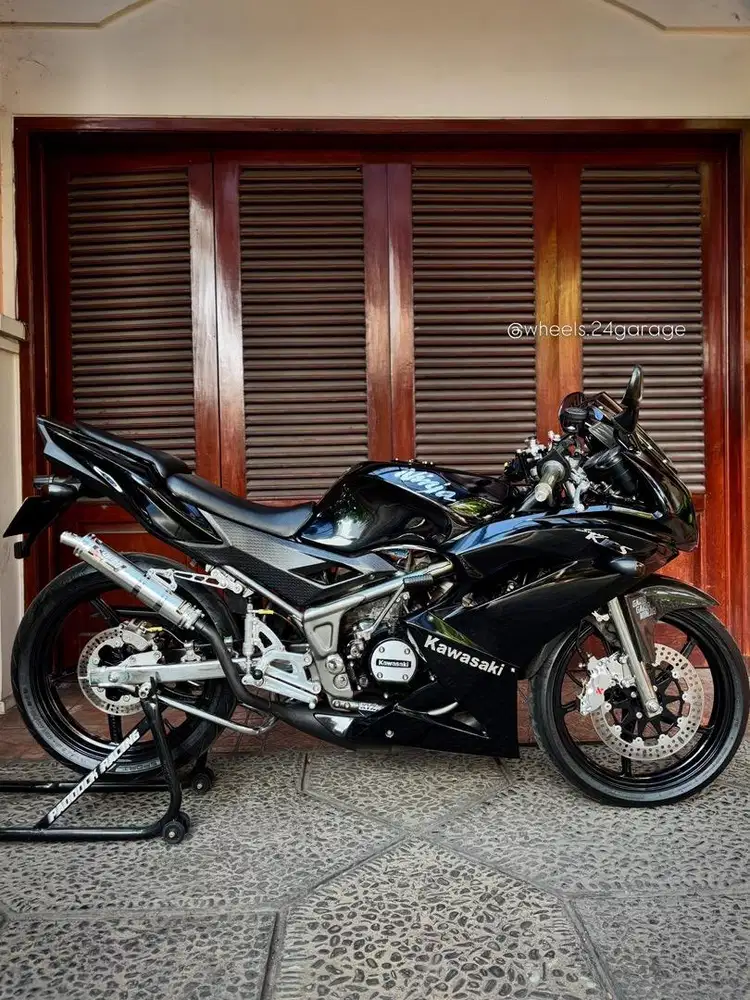 Ninja RR New 2T / 2 Tak Hitam 2013