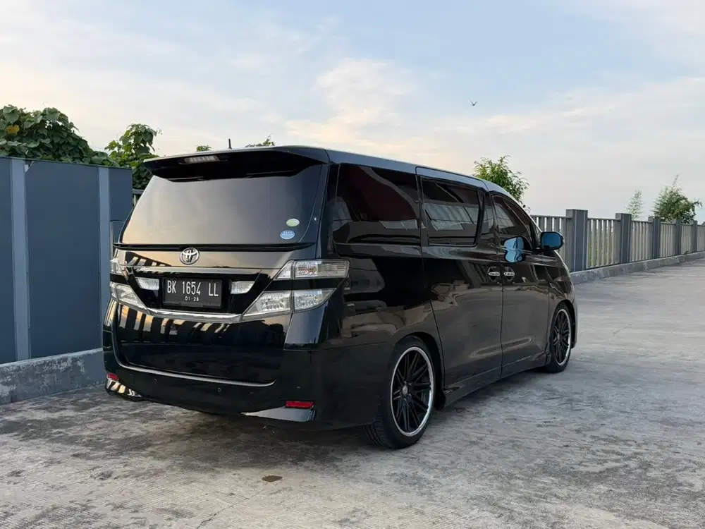 Toyota Vellfire 2009 Bensin