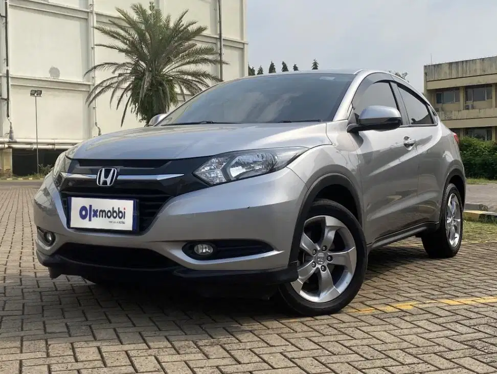 TDP 9, JT Honda HR-V 1.5 S Bensin-AT Abu 2018