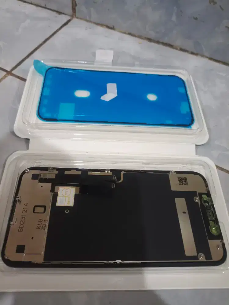 LCD second masih normal ip 11