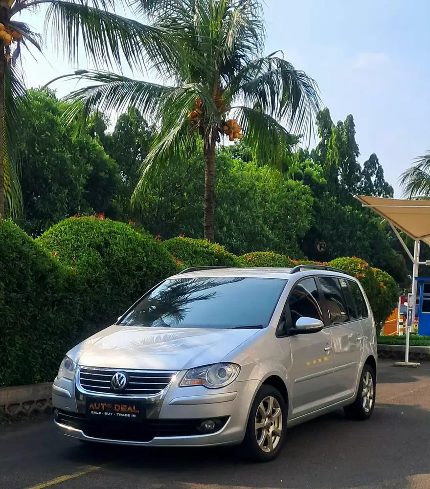 (Tgn 1 dr Baru) VW Touran 1.4 TSI AT 2010 ANTIK!!!