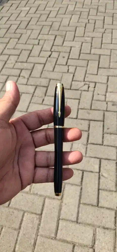 (WAJIB Transaksi Offline)Parker Urban FashionLaquerBlack GT RB -Second